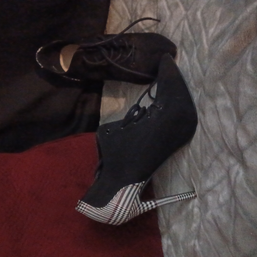 Never worn Just fab sharp heeled ankle booties